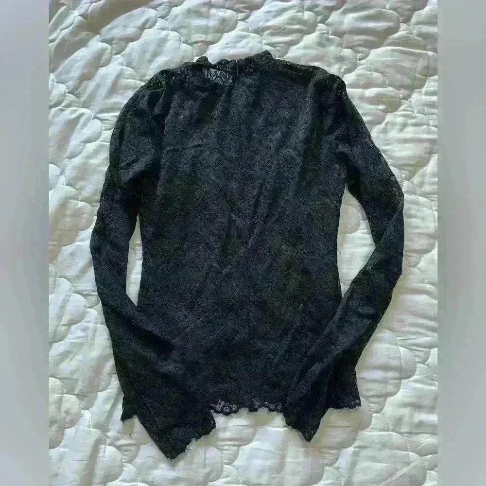 Wilfred lace  top size small - Picture 6 of 8